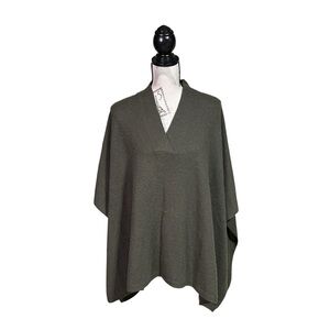 Halogen 100% Cashmere v-neck Poncho